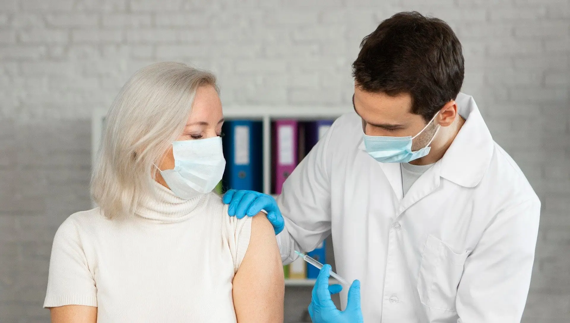 Dubai's Most Convenient Yellow Fever Vaccination Service Life Aid